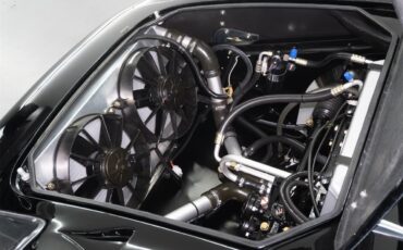Superformance-Gt40-1966-Black-Black-37