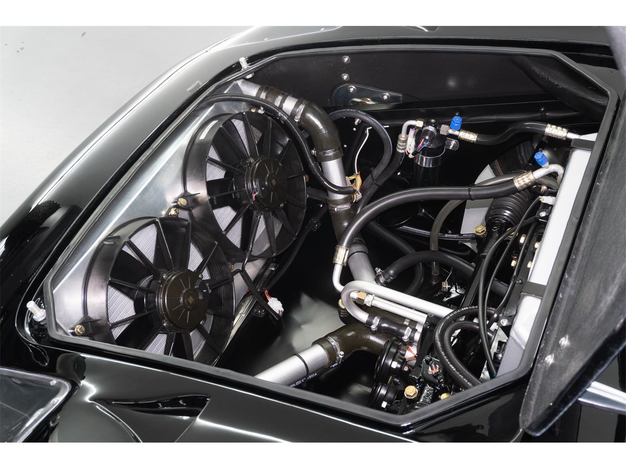 Superformance-Gt40-1966-Black-Black-37