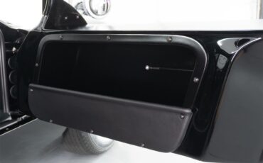 Superformance-Gt40-1966-Black-Black-4
