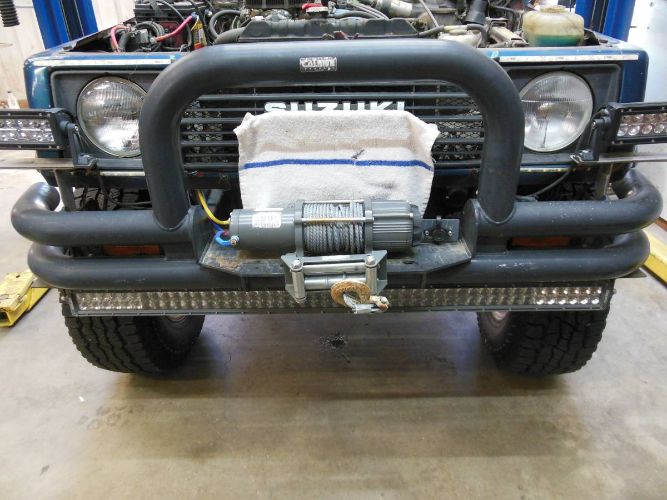 Suzuki-Samurai-1986-15
