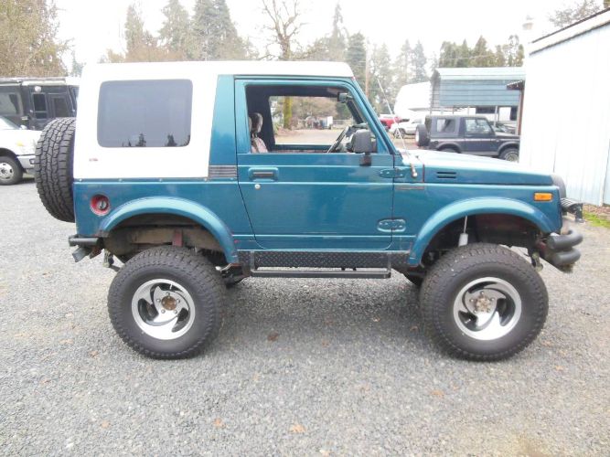 Suzuki-Samurai-1986-23