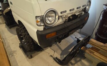 Suzuki-carry-4wd-1992-white-1