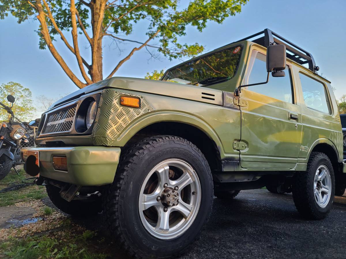 Suzuki-jimny-1993-green-1