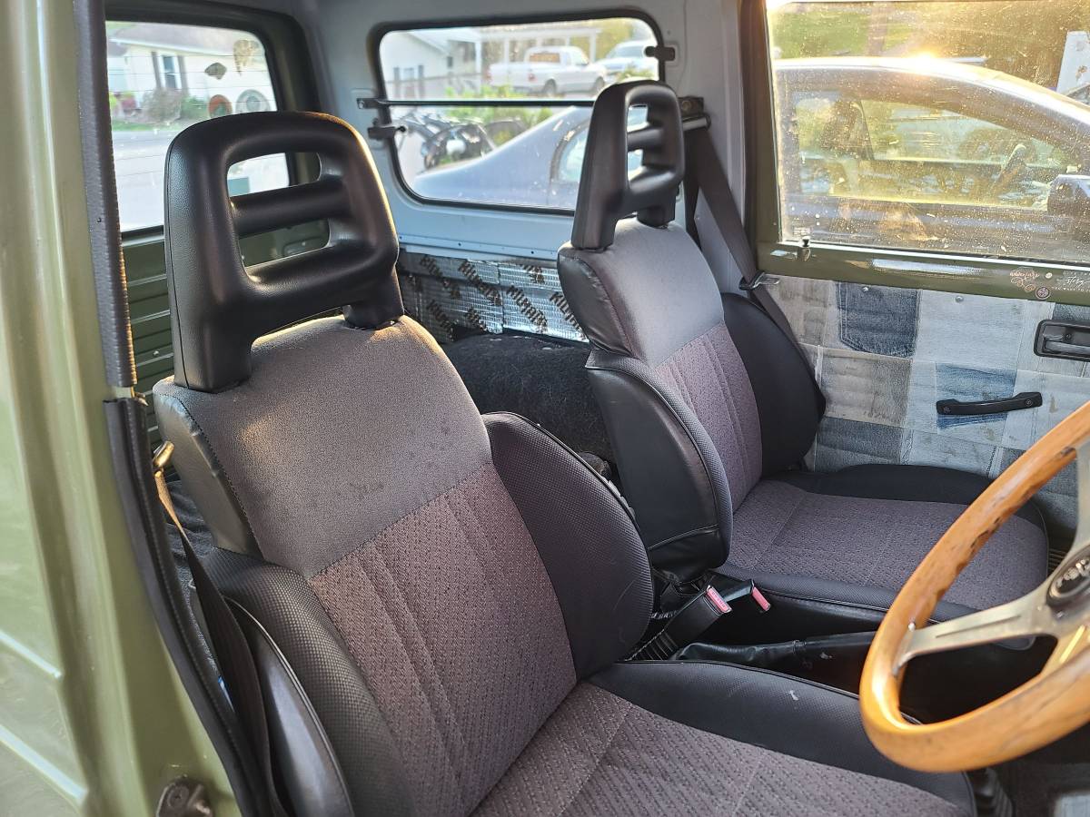 Suzuki-jimny-1993-green-5