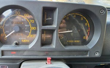 Suzuki-samurai-1986-red-14