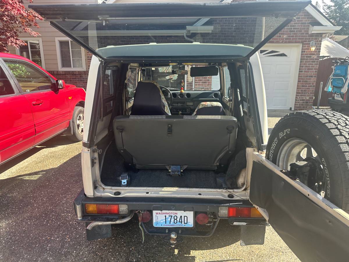 Suzuki-samurai-1987-14