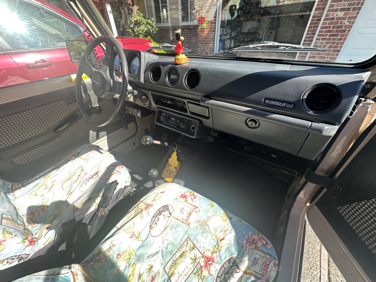 Suzuki-samurai-1987-17