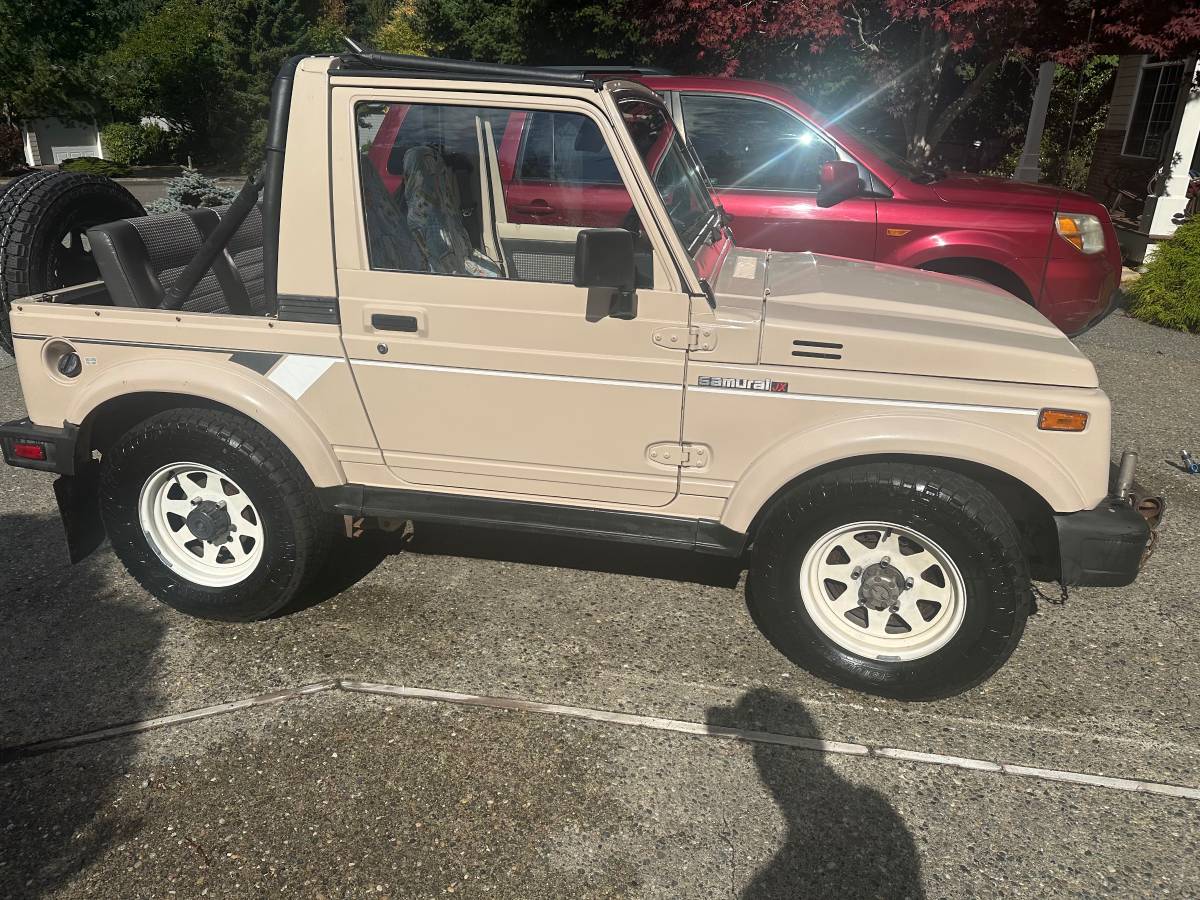 Suzuki-samurai-1987-2