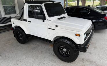 Suzuki-samurai-1987-white