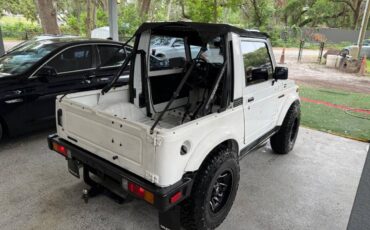 Suzuki-samurai-1987-white-5