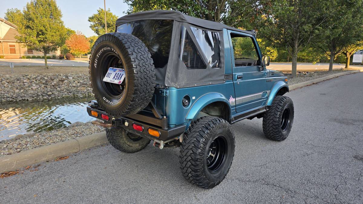 Suzuki-samurai-1990-green