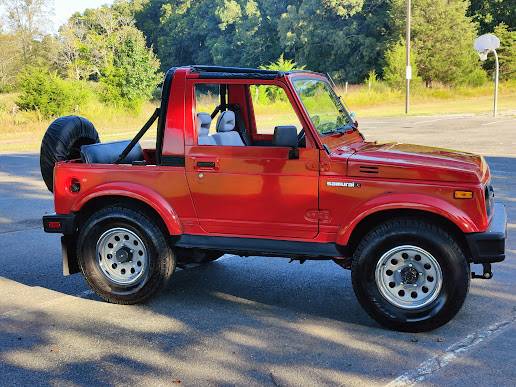 Suzuki-samurai-1993-red-9