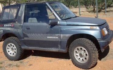 Suzuki-sidekick-1989-blue