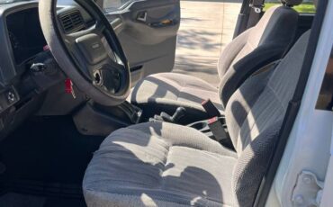 Suzuki-sidekick-1993-white-10