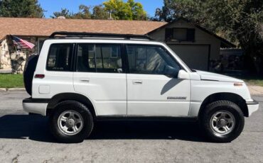 Suzuki-sidekick-1993-white-9