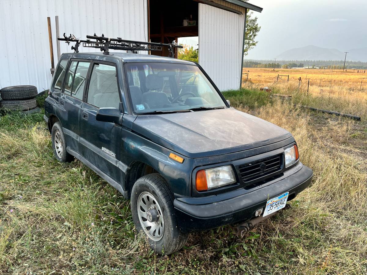 Suzuki-sidekick-1994-green