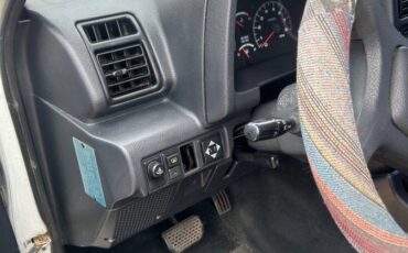 Suzuki-sidekick-1995-white-5