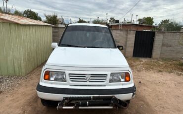 Suzuki-sidekick-1995-white-9