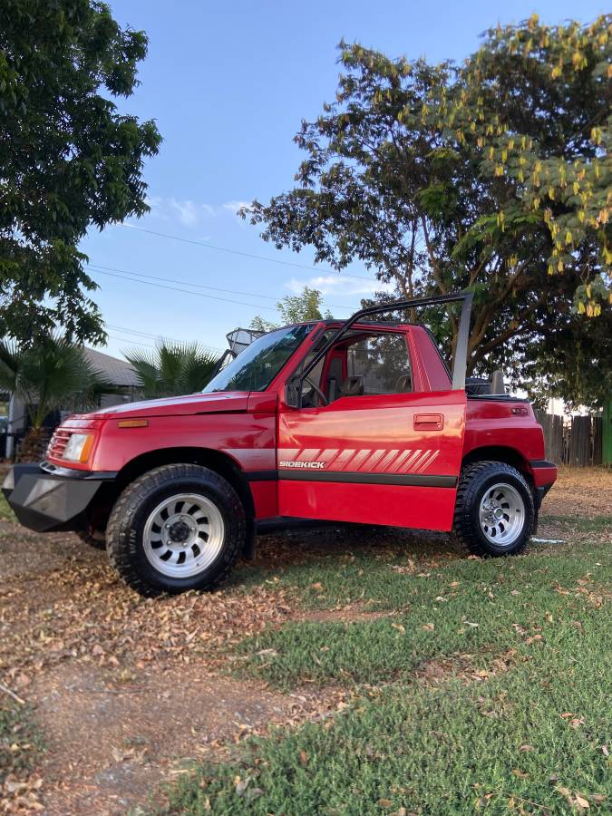 Suzuki-sidekick-convertible-1989-red-13