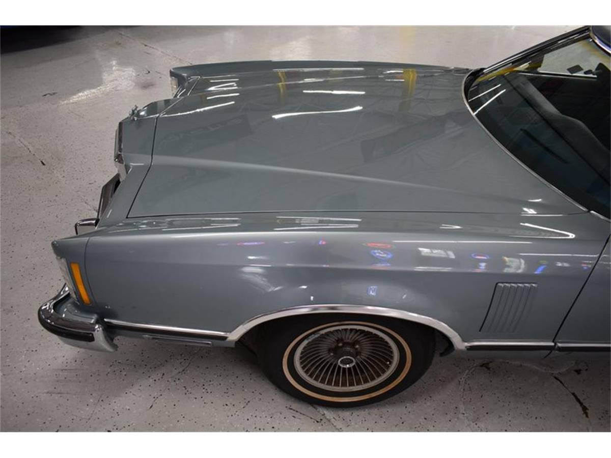 Thunderbird-1978-blue-10