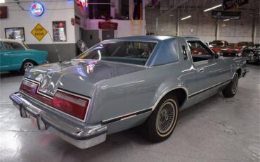 Thunderbird-1978-blue-16