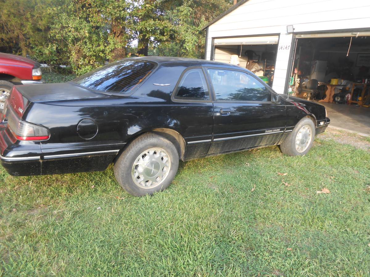 Thunderbird-turbo-coupe-1988-black-1