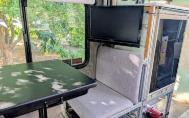 Toyota-1-Ton-Pickup-1990-RV-16