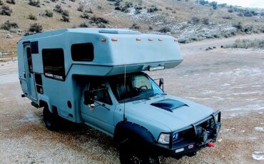 Toyota-1-Ton-Pickup-1990-RV-2