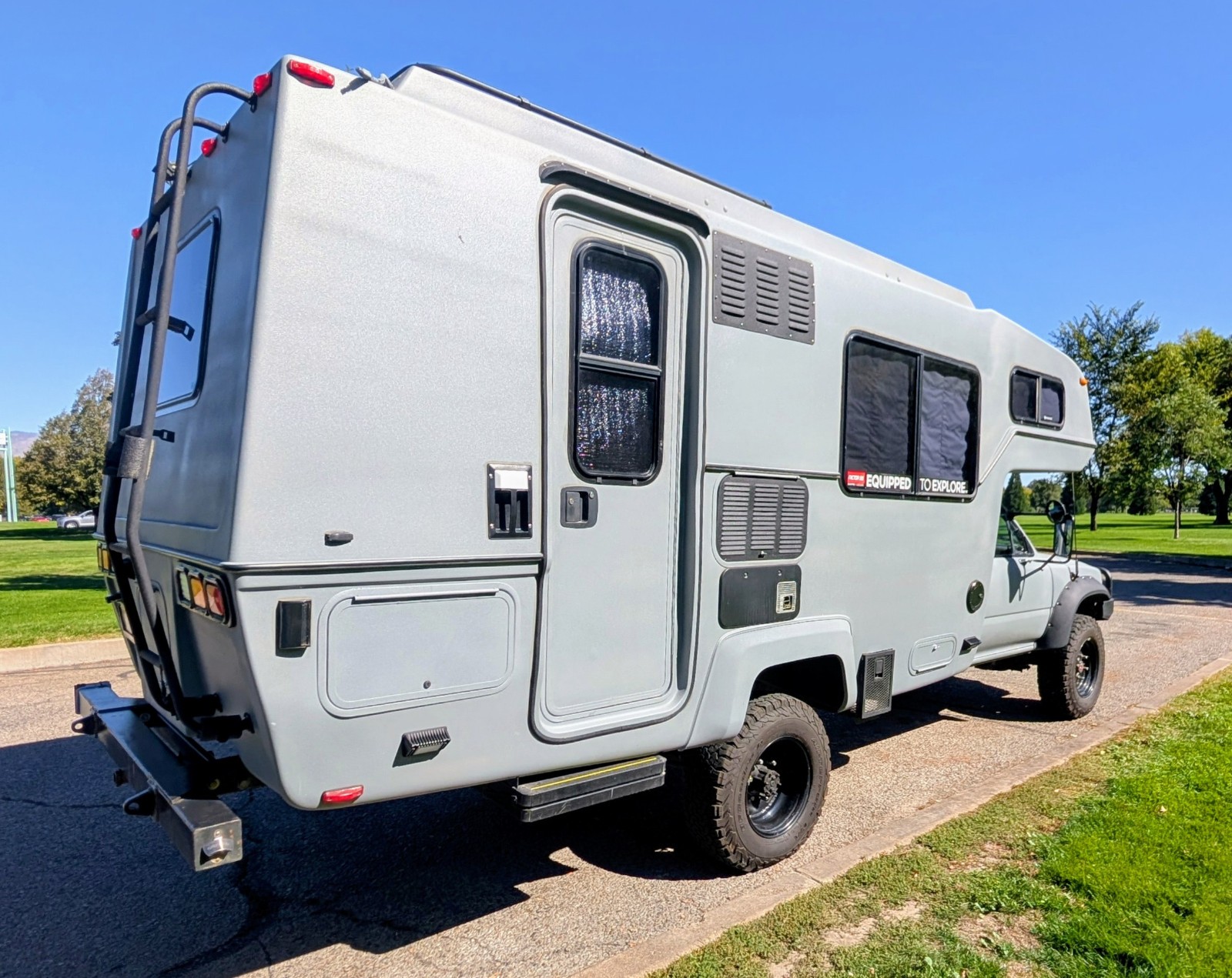 Toyota-1-Ton-Pickup-1990-RV-29