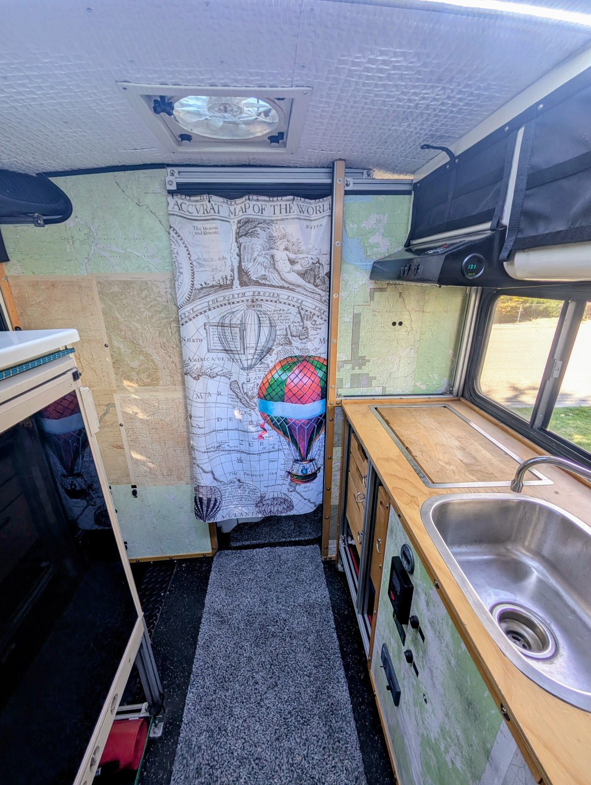 Toyota-1-Ton-Pickup-1990-RV-8