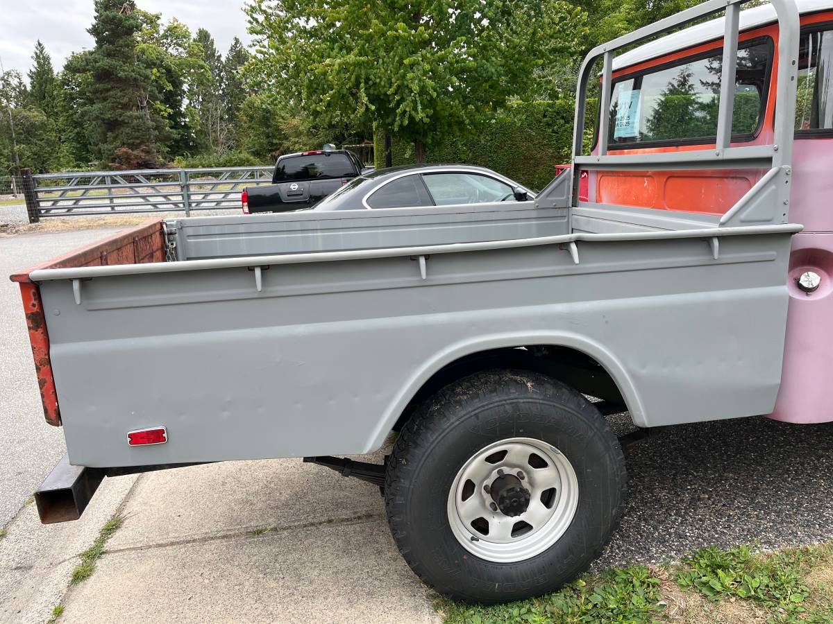 Toyota-1977-red-1