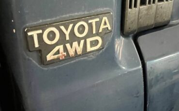 Toyota-1985-blue-13