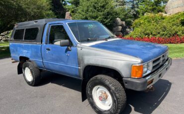 Toyota-1985-blue-2