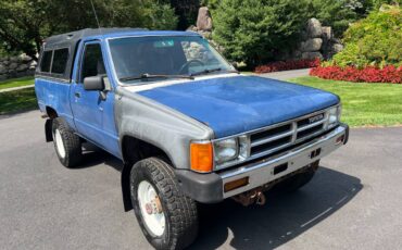 Toyota-1985-blue-3