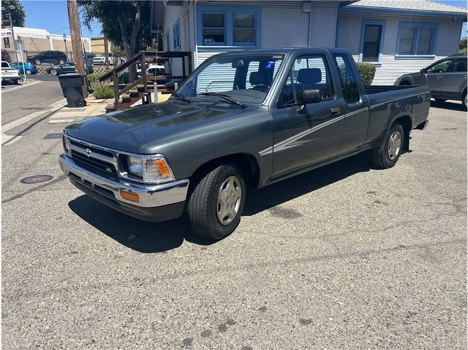 Toyota-2wd-pickups-1992-2