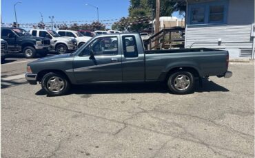 Toyota-2wd-pickups-1992-3