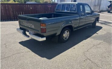 Toyota-2wd-pickups-1992-6