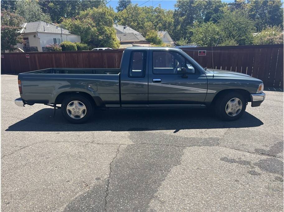 Toyota-2wd-pickups-1992-7
