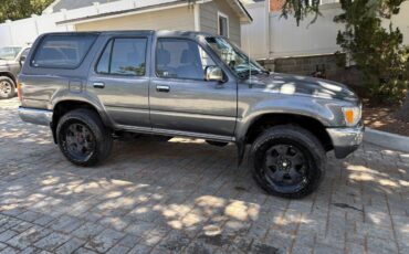 Toyota-4-runner-1990-grey-1