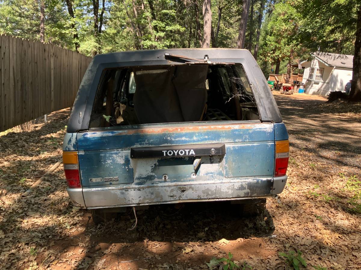 Toyota-4-runner-sr5-4x4-1983-5