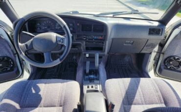 Toyota-4-runner-sr5-v6-1995-11