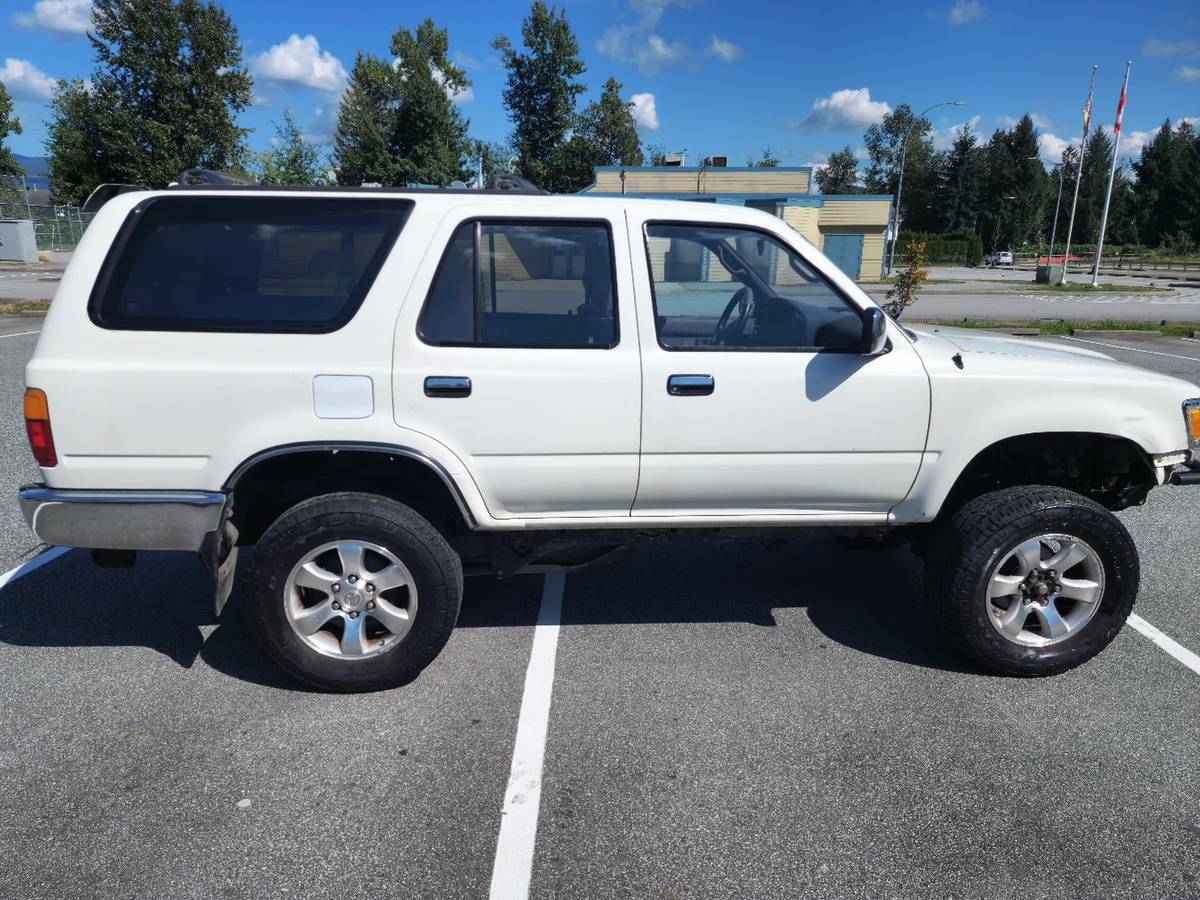 Toyota-4-runner-sr5-v6-1995
