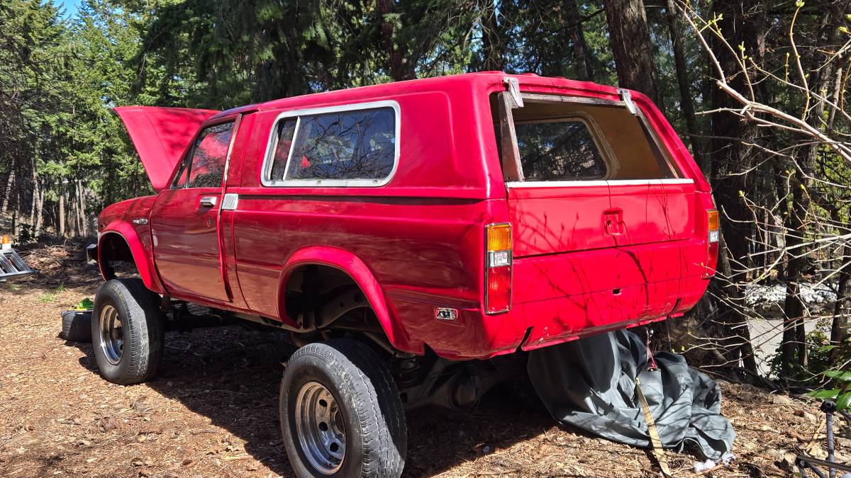 Toyota-4runner-1982-1