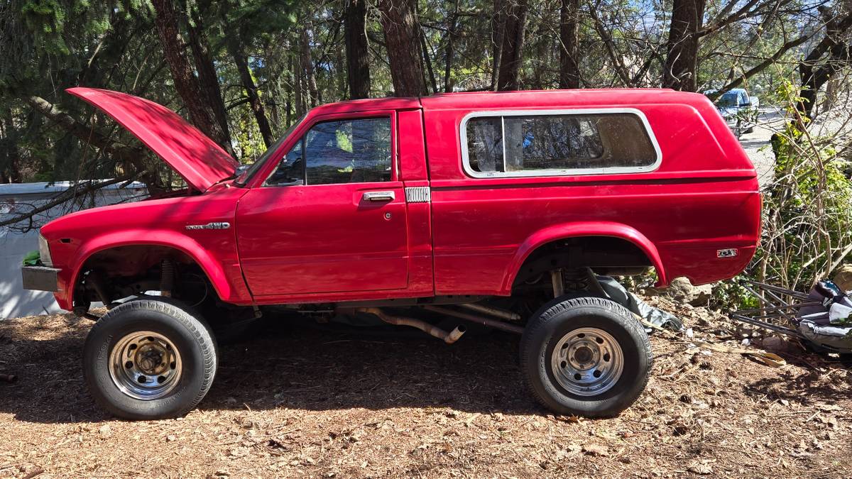Toyota-4runner-1982-2