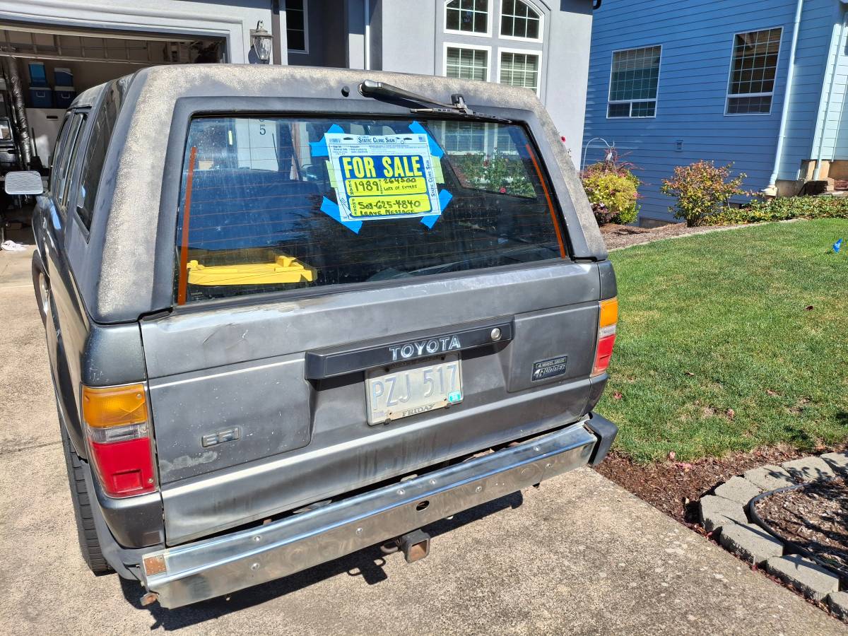 Toyota-4runner-1989-grey-1
