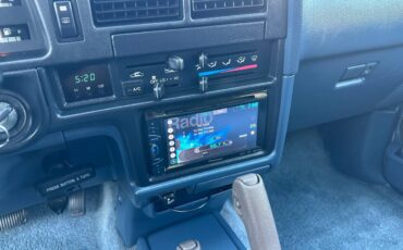Toyota-4runner-1992-white-12