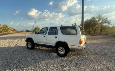 Toyota-4runner-1992-white-16