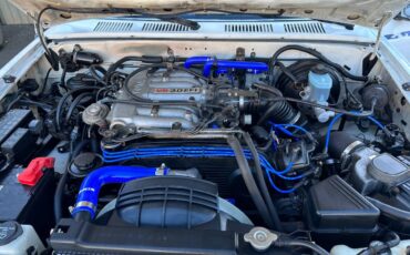 Toyota-4runner-1992-white-18