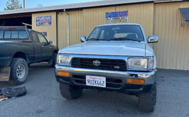 Toyota-4runner-1992-white-2