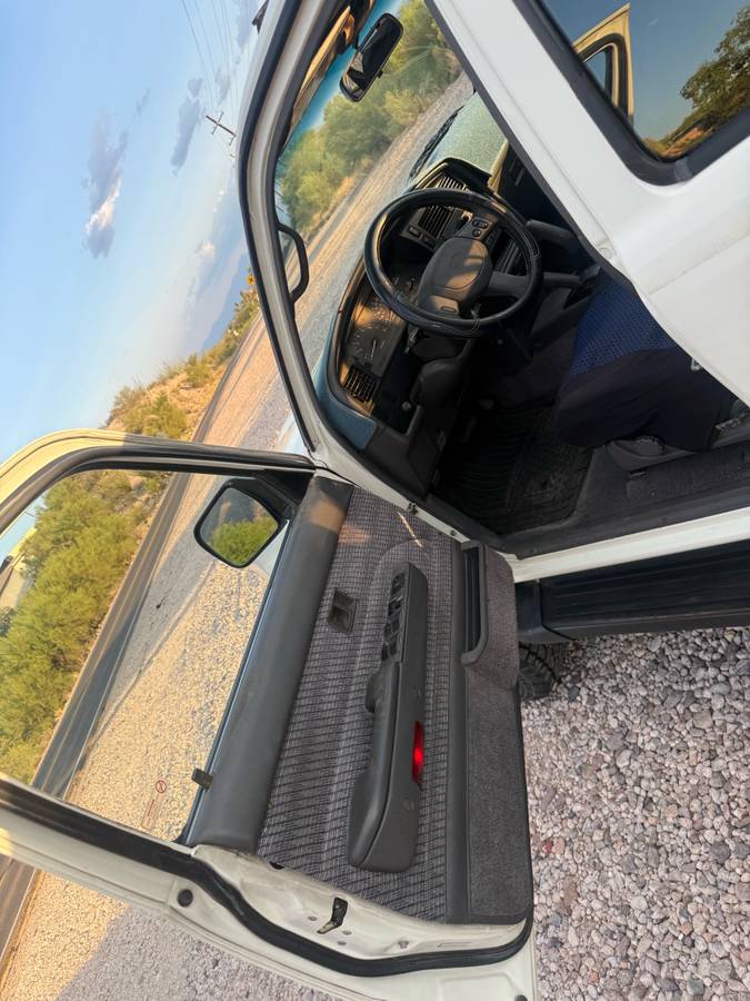 Toyota-4runner-1992-white-6